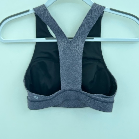 Lululemon Padded Sports Bra - Gray with With Dots - Size 4 - EUC - Picture 2 of 6